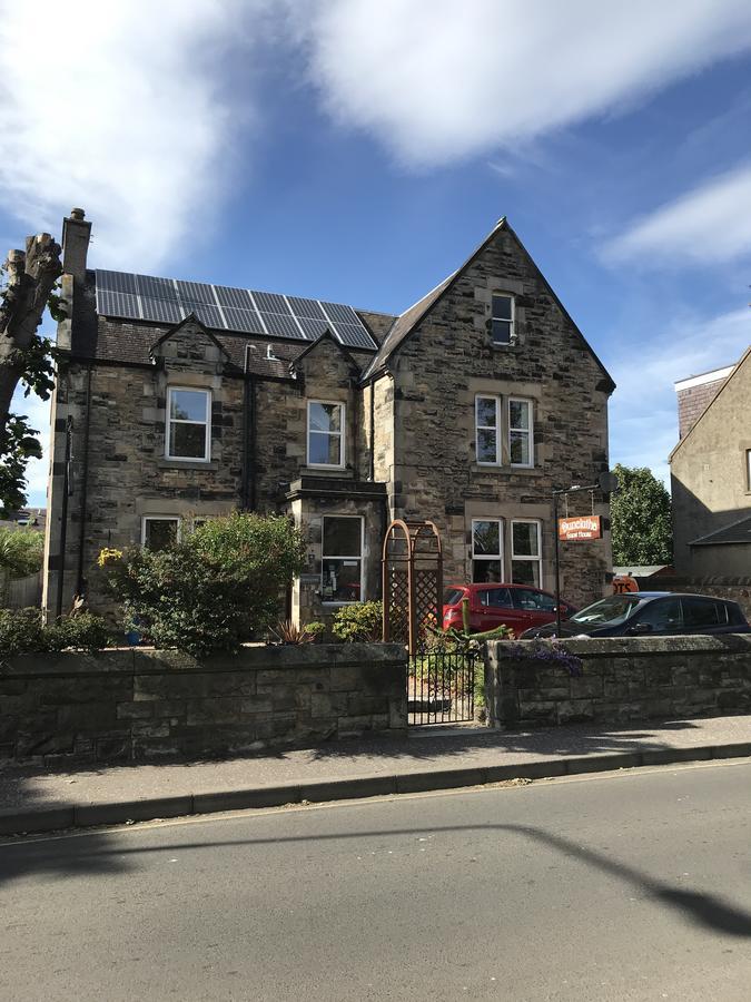 Dunclutha Guest House Leven  Exteriör bild