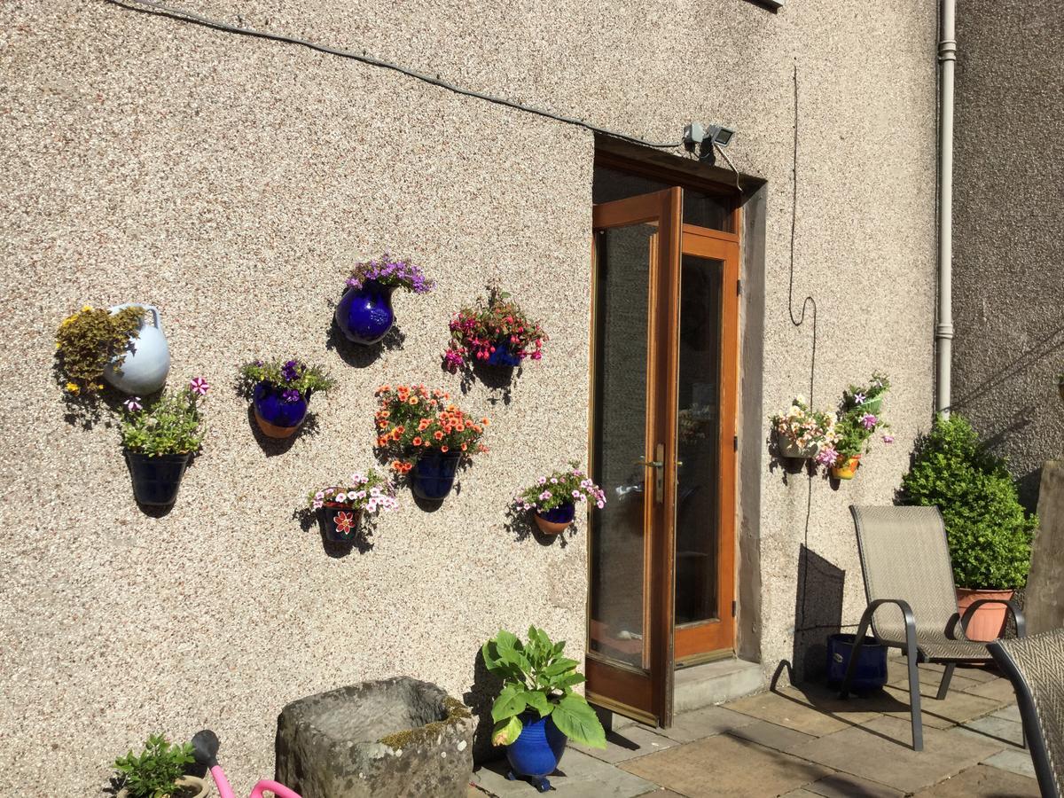 Dunclutha Guest House Leven  Exteriör bild